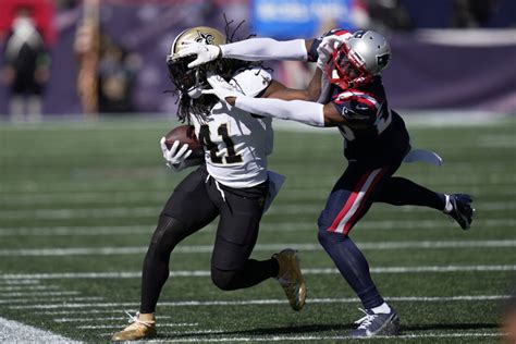 Kamara becomes Saints’ career TD leader, Carr throws 2 TDs in 34-0 rout over Patriots